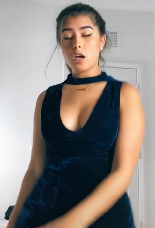 4. Sexy Nicole García in Blue Overall