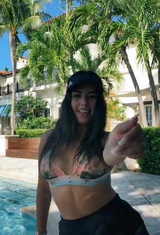 3. Sweetie Nicole García in Bikini Top at the Pool