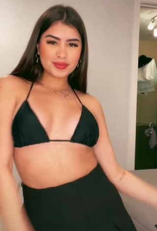 5. Hot Nicole García in Black Bikini Top