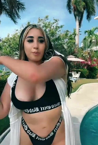 5. Sexy Ana Daniela Martínez Buenrostro Shows Cleavage in Black Bikini at the Swimming Pool