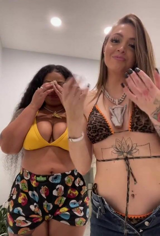 4. Sexy Woah Vicky Shows Cleavage in Bikini Top