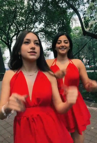 Sexy Shaulaponce2.0 in Red Dress