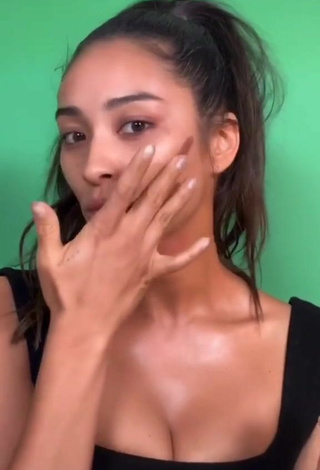 2. Sexy Shay Mitchell Shows Cleavage