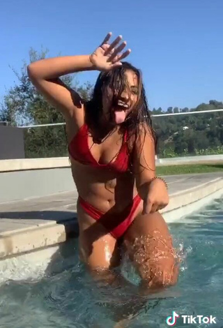 5. Sienna Mae Gomez Looks Sexy in Red Bikini at the Swimming Pool