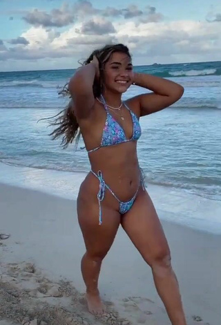 Beautiful Sienna Mae Gomez Shows Butt at the Beach