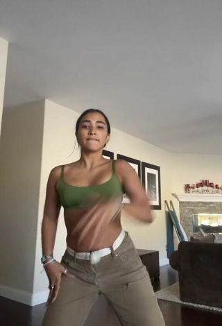 2. Sweetie Sienna Mae Gomez in Green Bra and Bouncing Boobs