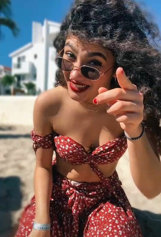 4. Amazing Sofia Mata in Hot Crop Top at the Beach