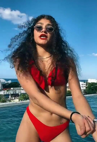 3. Erotic Sofia Mata in Red Bikini