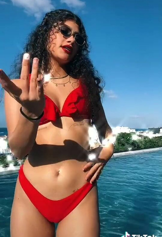 4. Hottie Sofia Mata in Red Bikini