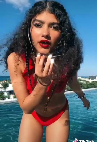 6. Hottie Sofia Mata in Red Bikini