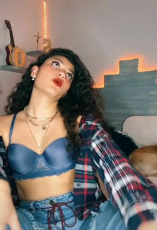 Sexy Sofia Mata in Bra