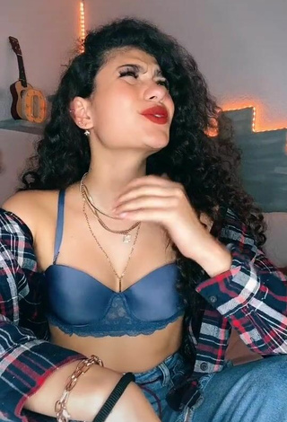3. Sexy Sofia Mata in Bra