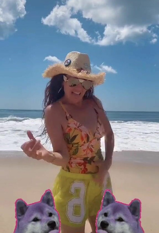 5. Sexy Thalia Shows Cleavage at the Beach