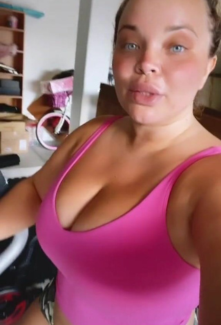 Cute Trisha Paytas Shows Cleavage while doing Sports Exercises