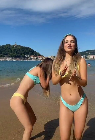 6. Cute Aitana & Paula Etxeberria Shows Legs at the Beach