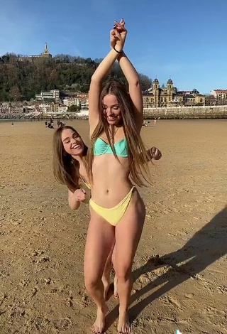 5. Hot Aitana & Paula Etxeberria Shows Legs at the Beach