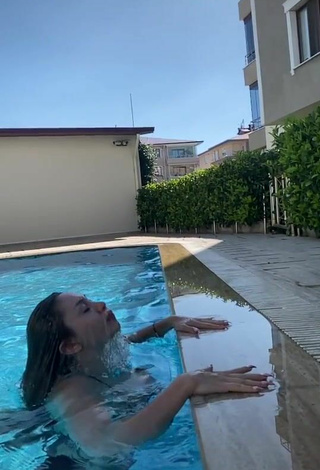 3. Sexy Özgür Balakar in Black Bikini in the Swimming Pool