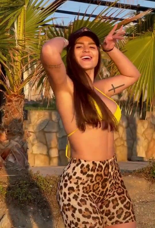 3. Sexy Valeriya Bearwolf in Yellow Bikini Top