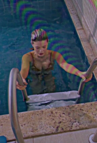 1. Sexy Vitória Strada in Bikini in the Swimming Pool