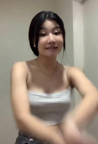 5. Sexy Yaena Yskaela Fujimoto Shows Nipples Braless