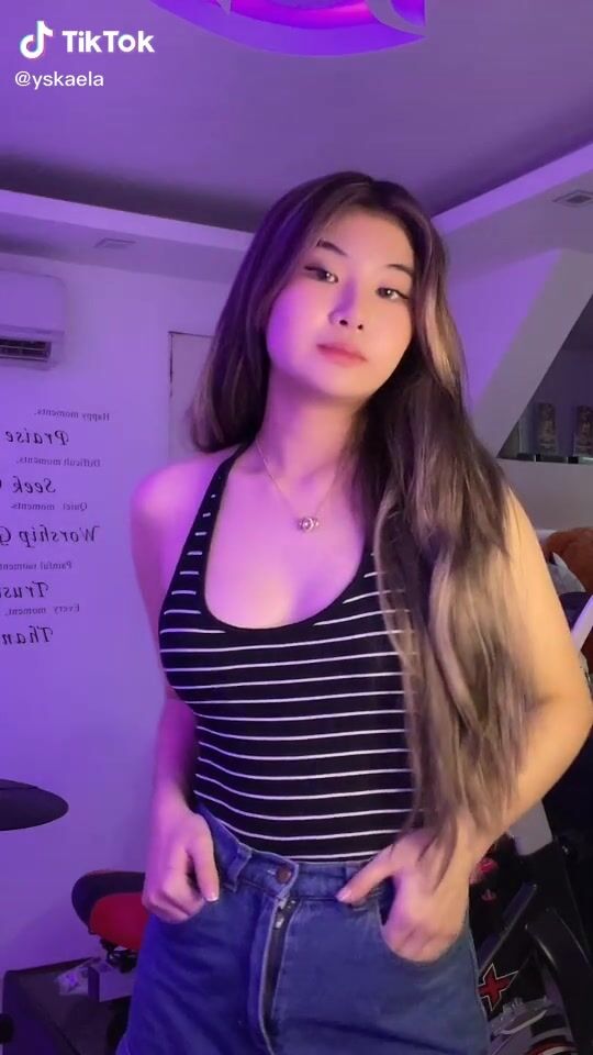 Sexy Yaena Yskaela Fujimoto No Bra sexyfilter