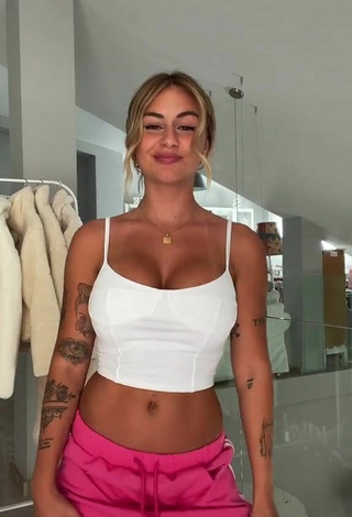 Beautiful Abril Cols Shows Cleavage in Sexy White Crop Top