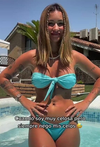 4. Cute Abril Cols in Turquoise Bikini at the Swimming Pool