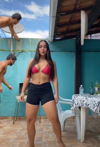 2. Sexy Aline Borges in Pink Bikini Top and Bouncing Boobs