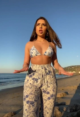 Gorgeous Amanda Díaz in Alluring Bikini Top at the Beach