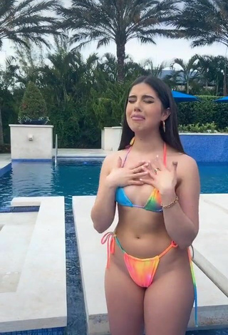 3. Breathtaking Amanda Díaz in Bikini at the Swimming Pool