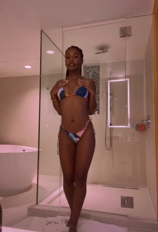 4. Amazing Angel Ogbonna in Hot Bikini
