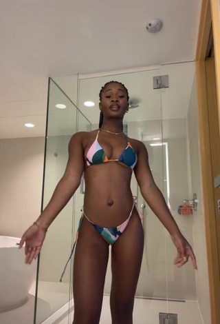 5. Hot Angel Ogbonna Shows Cleavage in Bikini