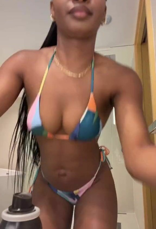 3. Sexy Angel Ogbonna Shows Cleavage in Bikini