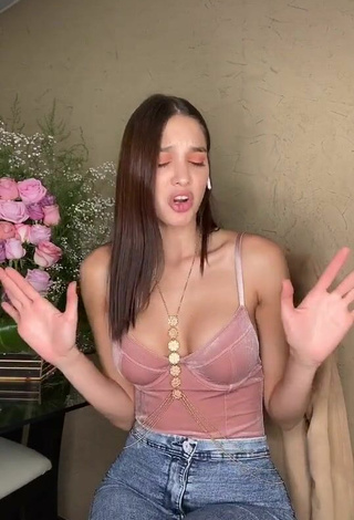 3. Sexy Ary Tenorio Shows Cleavage in Pink Top