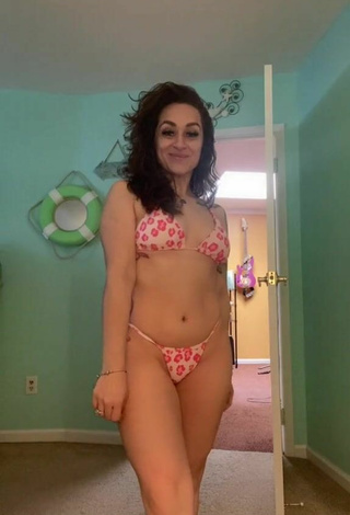Sexy AmandaLee Fago in Leopard Bikini
