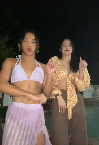 3. Sexy Awra Briguela in Crop Top at the Swimming Pool