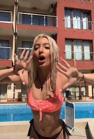 4. Sexy Barbara Milenkovic in Peach Bikini Top at the Swimming Pool