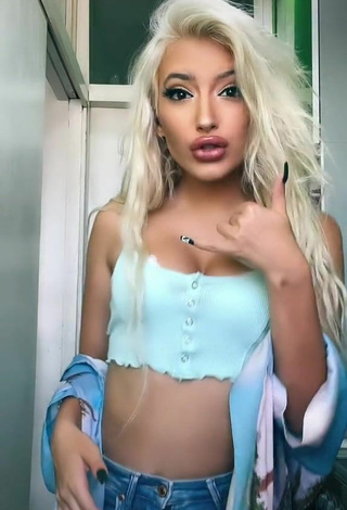 4. Sexy Barbara Milenkovic Shows Cleavage in Blue Crop Top