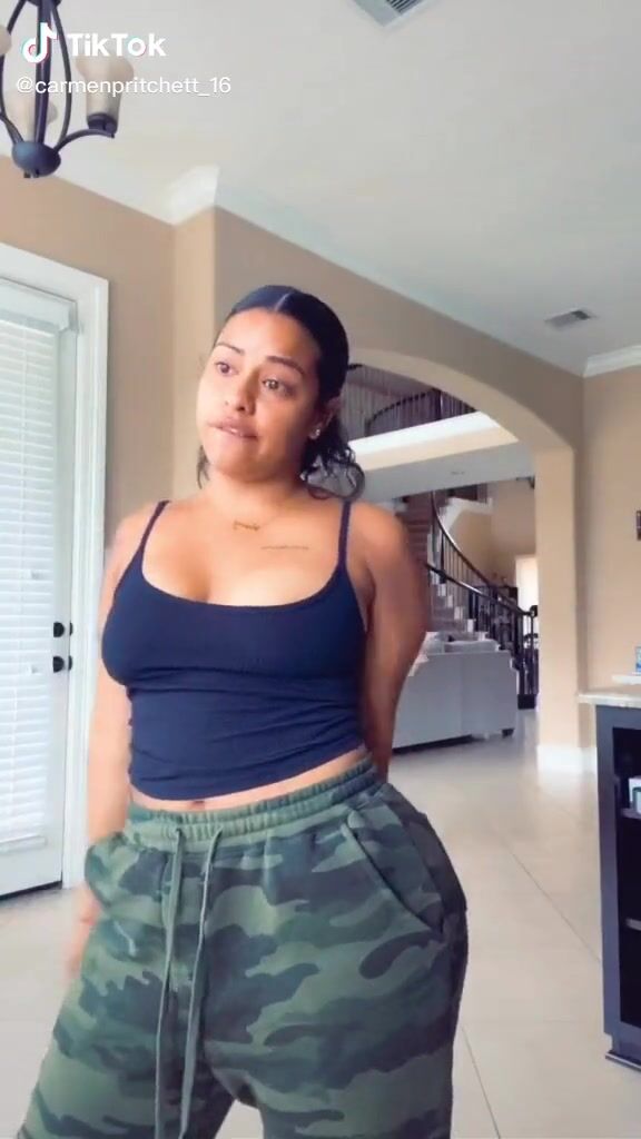 Cute Carmen Pritchett in Black Top sexyfilter