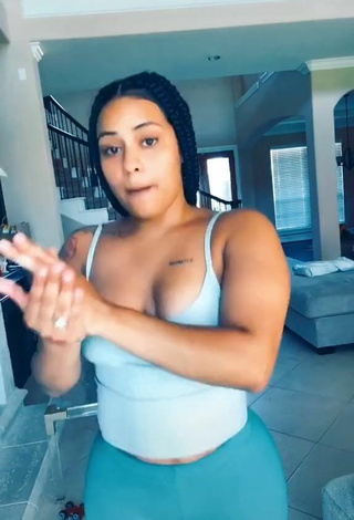 4. Sexy Carmen Pritchett Shows Cleavage and Bouncing Boobs in Grey Top