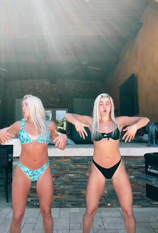 3. Sweetie Hanna & Haley Cavinder in Bikini