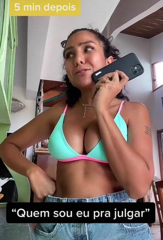 4. Sexy Danielle Dias Shows Cleavage in Blue Bikini Top